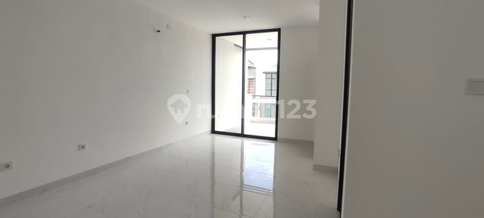 House for rent in North Jakarta, Indonesia · Pantjoran PIK · 4 rooms, 4 baths
