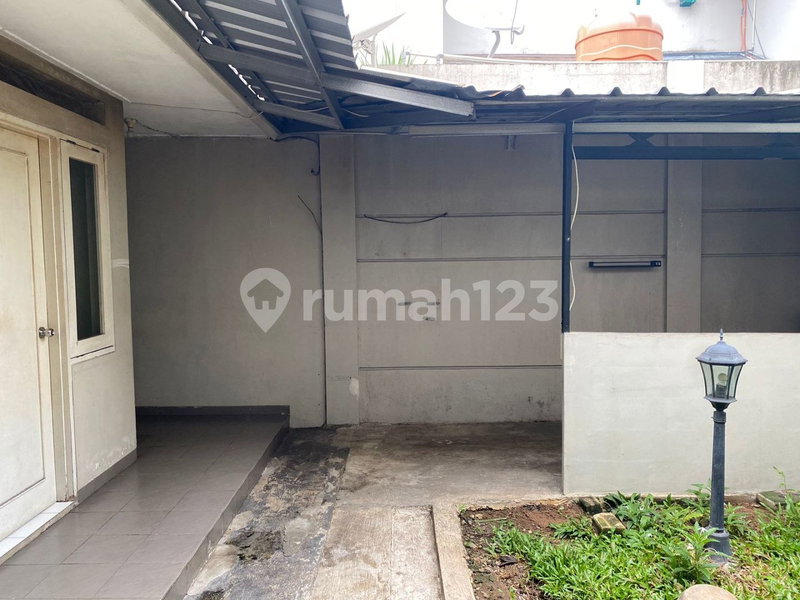 House for rent in Medan, Indonesia · 4 rooms, 3 baths