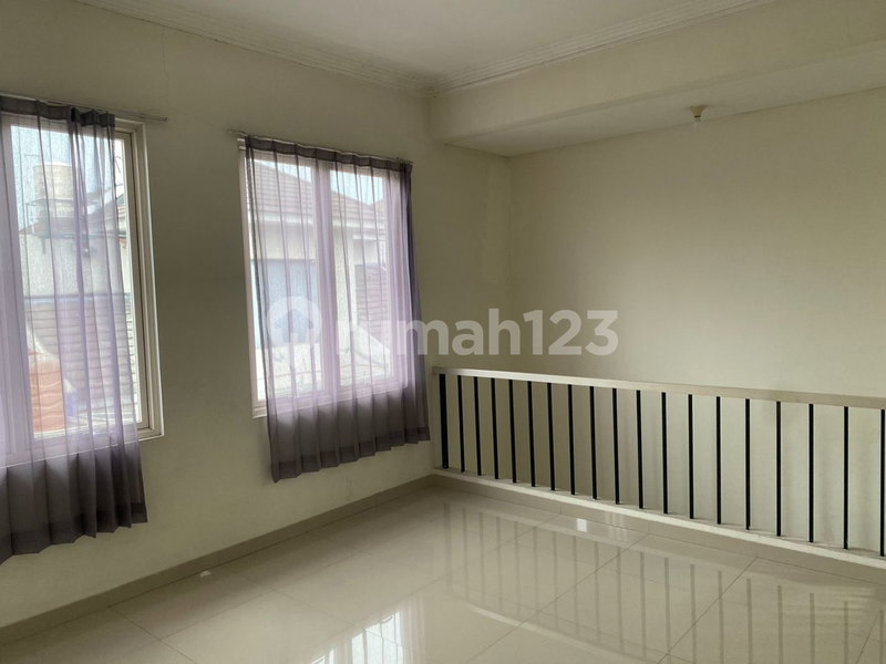 House for rent in Medan, Indonesia · 4 rooms, 3 baths