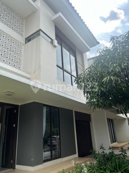 House for rent in Semarang, Indonesia · 4 rooms, 3 baths