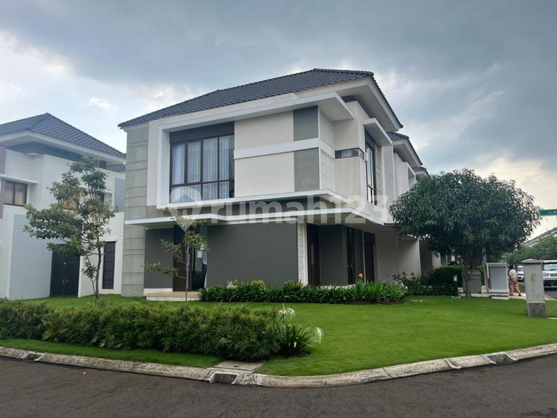 House for rent in Semarang, Indonesia · 4 rooms, 3 baths