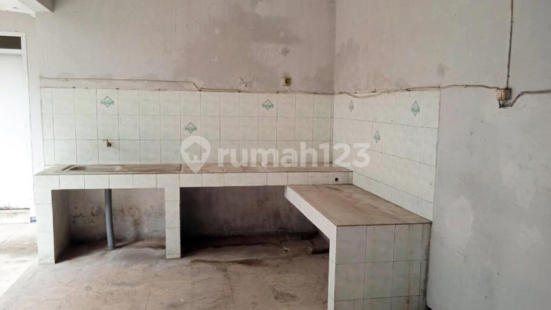 House for rent in Semarang, Indonesia · 4 rooms, 2 baths