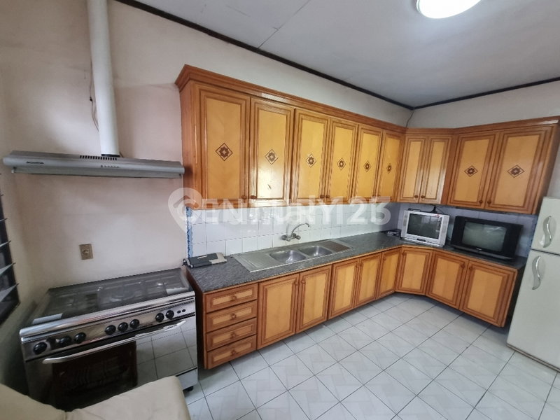 House for rent in Semarang, Indonesia · 4 rooms, 3 baths