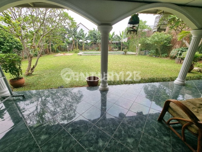 House for rent in Semarang, Indonesia · 4 rooms, 3 baths