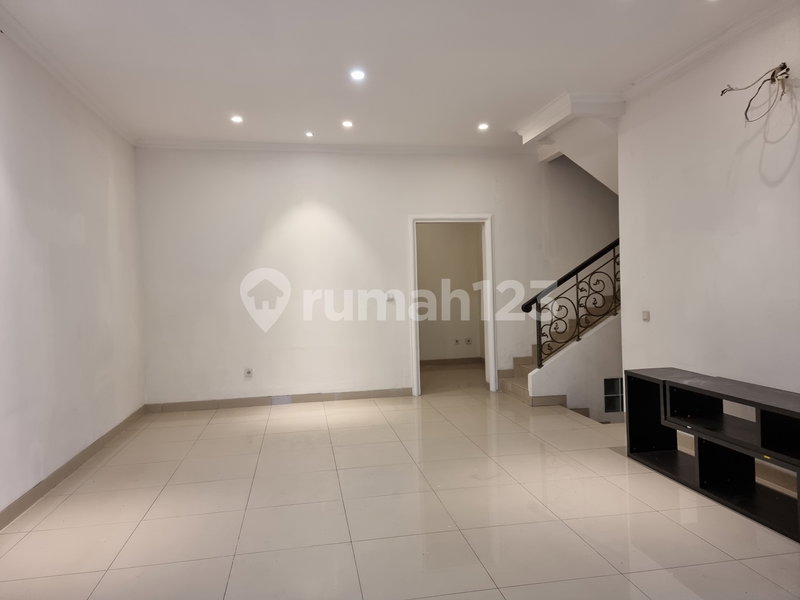 House for rent in West Jakarta, Indonesia · Cengkareng · 3 rooms, 3 baths