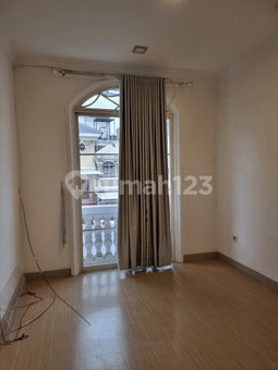 House for rent in West Jakarta, Indonesia · Cengkareng · 3 rooms, 3 baths