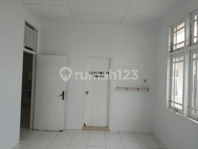 House for rent in Tangerang, Indonesia · Gading Serpong · 4 rooms, 3 baths