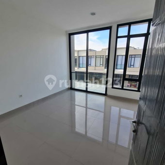House for rent in Surabaya, Indonesia · 2 rooms, 2 baths