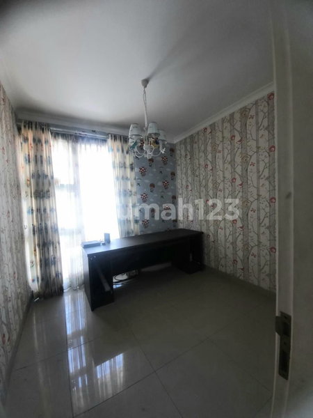 House for rent in Surabaya, Indonesia · 4 rooms, 3 baths