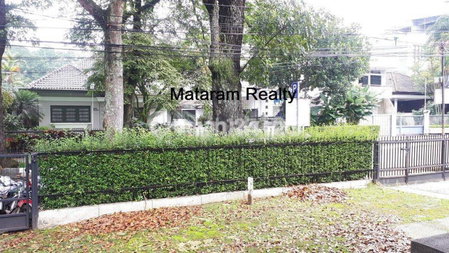 House for rent in Bandung, Indonesia · 5 rooms, 4 baths