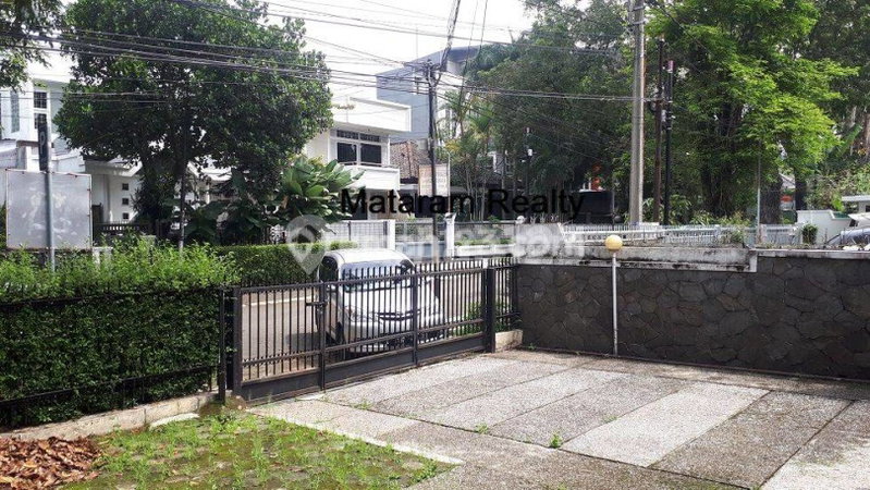 House for rent in Bandung, Indonesia · 5 rooms, 4 baths