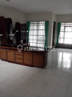 House for rent in Bandung, Indonesia · 3 rooms, 2 baths
