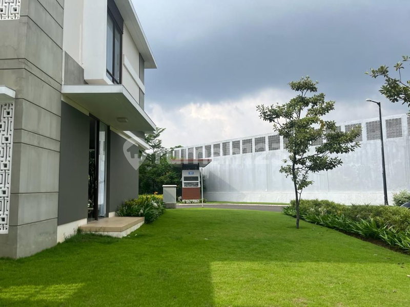 House for rent in Bandung, Indonesia · 4 rooms, 3 baths