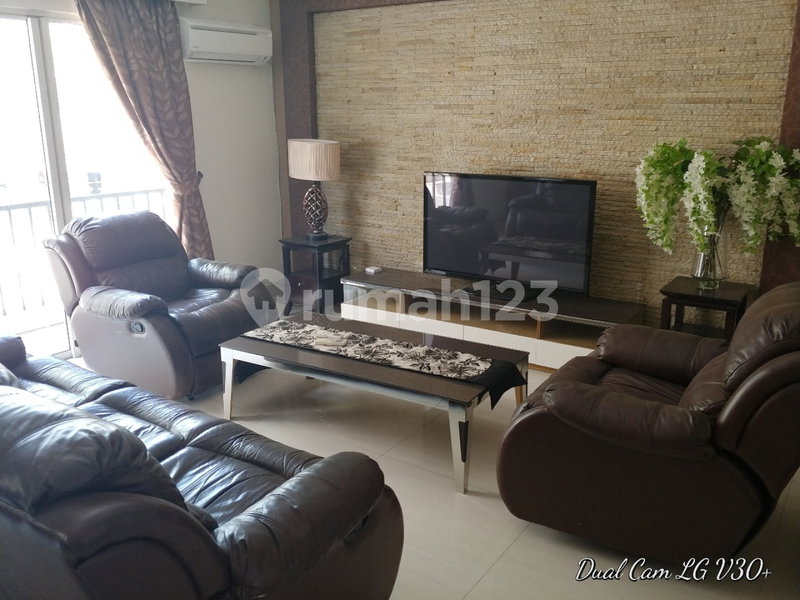House for rent in Bandung, Indonesia · 4 rooms, 2 baths