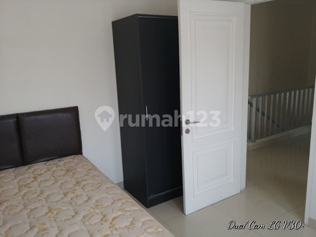 House for rent in Bandung, Indonesia · 4 rooms, 2 baths