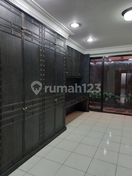 House for rent in Bandung, Indonesia · 4 rooms, 3 baths