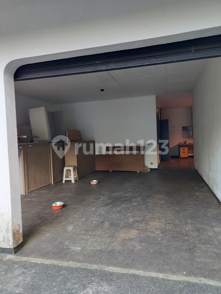 House for rent in Bandung, Indonesia · 4 rooms, 3 baths