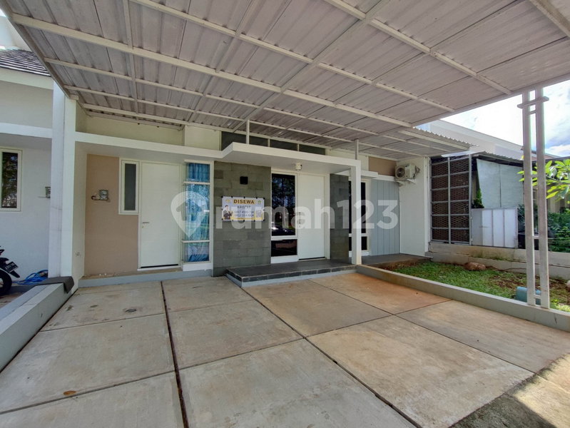 House for rent in Tangerang, Indonesia · Sukasari · 2 rooms, 1 bath
