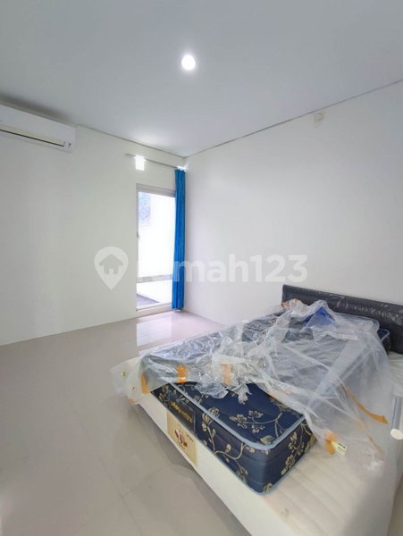 House for rent in Tangerang, Indonesia · Sukasari · 2 rooms, 1 bath