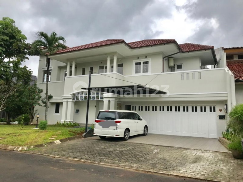 House for rent in Tangerang, Indonesia · Sukasari · 5 rooms, 3 baths