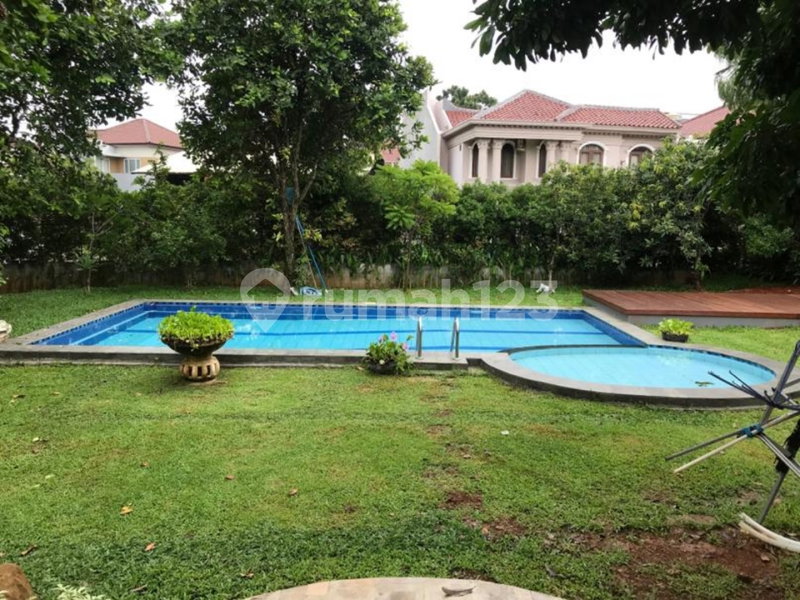 House for rent in Tangerang, Indonesia · Sukasari · 5 rooms, 3 baths