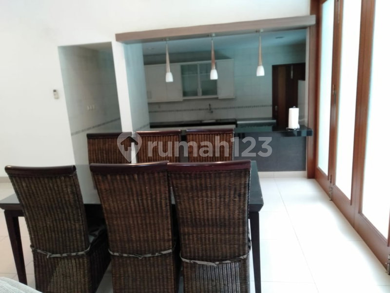 House for rent in Tangerang, Indonesia · Sukasari · 4 rooms, 4 baths