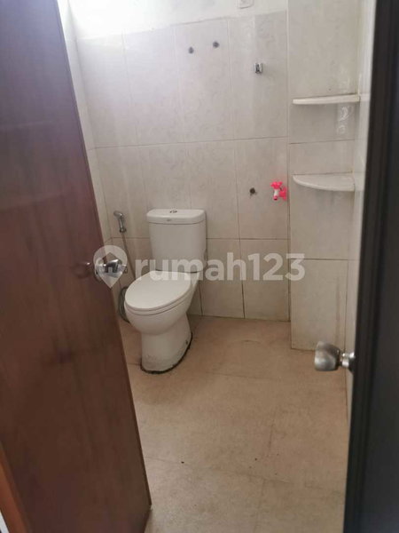 House for rent in Semarang, Indonesia · 5 rooms, 4 baths