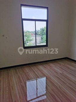 House for rent in Semarang, Indonesia · 5 rooms, 4 baths
