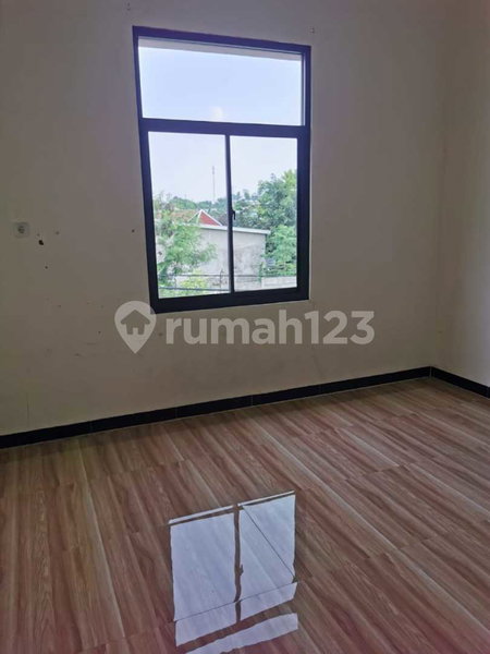 House for rent in Semarang, Indonesia · 5 rooms, 4 baths