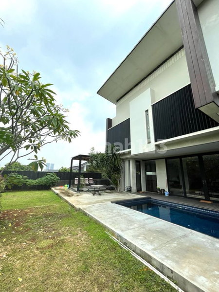 House for rent in South Jakarta, Indonesia · Kebayoran Lama · 3 rooms, 3 baths