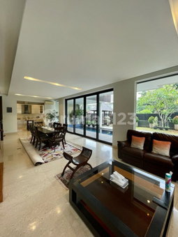 House for rent in South Jakarta, Indonesia · Kebayoran Lama · 3 rooms, 3 baths