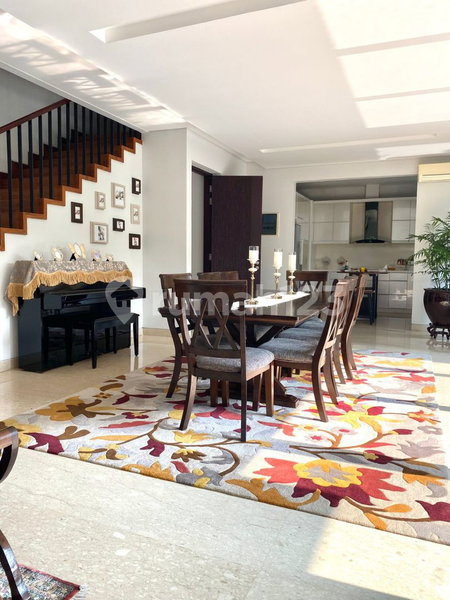 House for rent in South Jakarta, Indonesia · Kebayoran Lama · 3 rooms, 3 baths