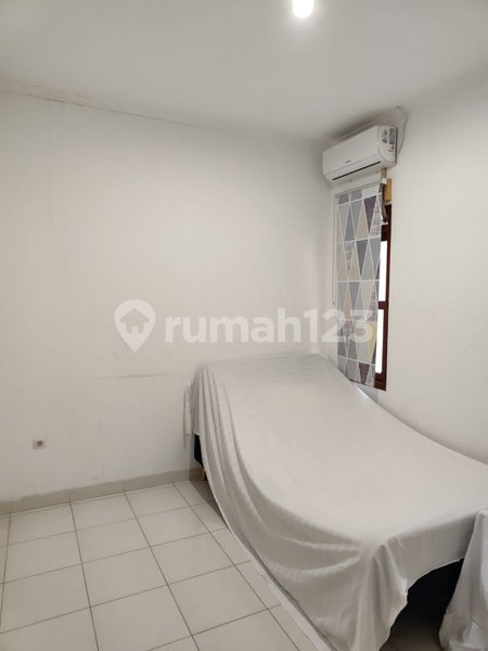 House for rent in Bandung, Indonesia · 5 rooms, 3 baths