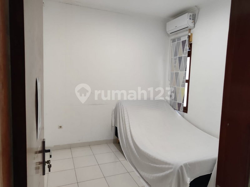 House for rent in Bandung, Indonesia · 5 rooms, 3 baths