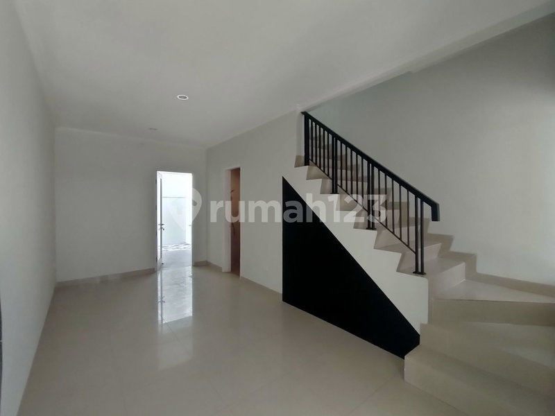 House for rent in Bekasi, Indonesia · 2 rooms, 2 baths