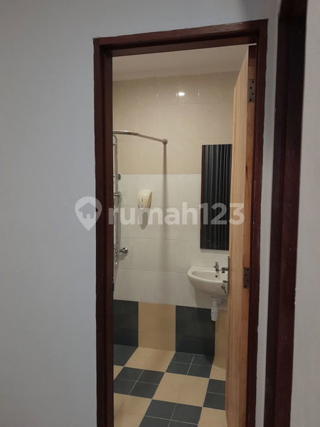 House for rent in South Jakarta, Indonesia · Kebayoran Lama · 2 rooms, 3 baths