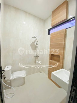 House for rent in Tangerang, Indonesia · 4 rooms, 3 baths