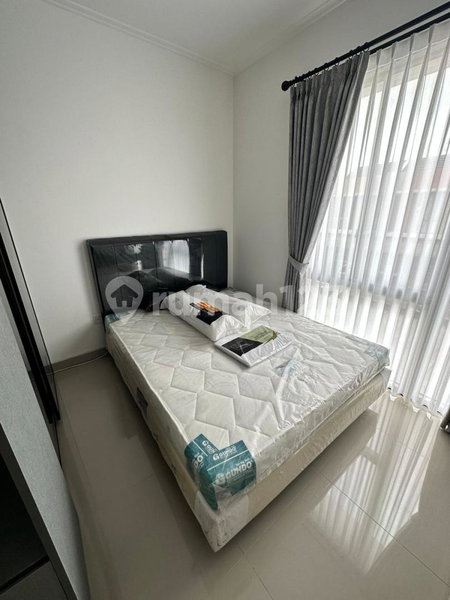 House for rent in Tangerang, Indonesia · Riding · 2 rooms, 2 baths
