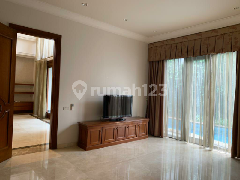 House for rent in Malang, Indonesia · 5 rooms, 5 baths