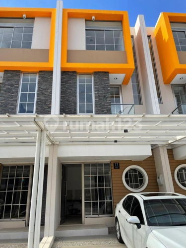 House for rent in Bandung, Indonesia · 3 rooms, 3 baths