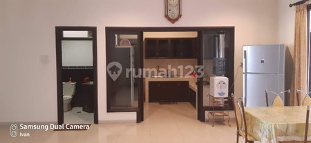 House for rent in Surabaya, Indonesia · 4 rooms, 3 baths