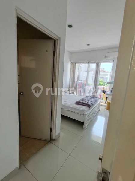 House for rent in Bandung, Indonesia · 4 rooms, 4 baths