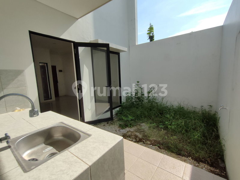 House for rent in Bandung, Indonesia · 3 rooms, 2 baths