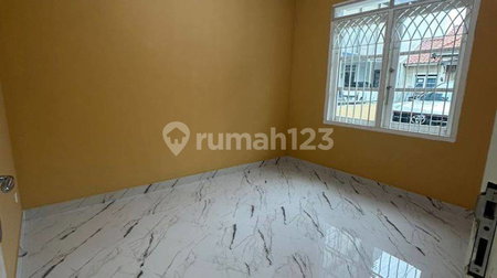 House for rent in Depok, Indonesia · Jagakarsa · 2 rooms, 1 bath
