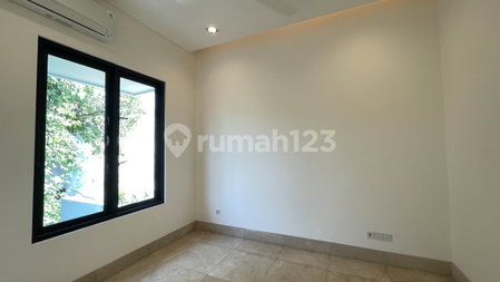 House for rent in Bandung, Indonesia · 4 rooms, 4 baths