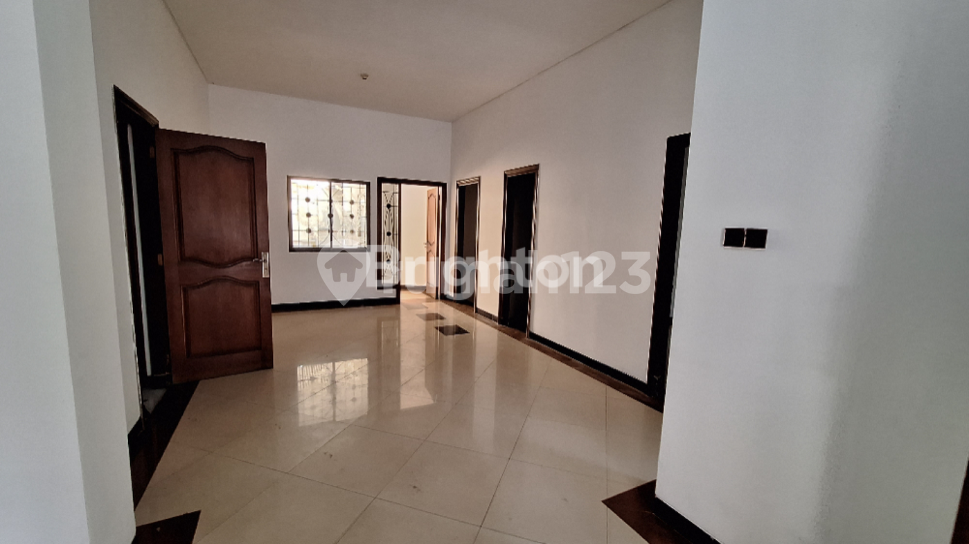 House for rent in West Jakarta, Indonesia · Cengkareng · 4 rooms, 2 baths