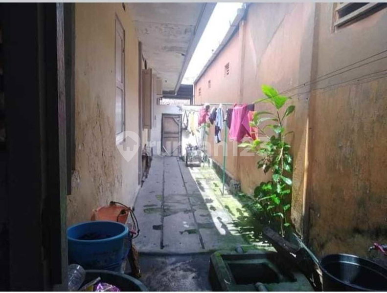 House for rent in Surabaya, Indonesia · 11 rooms, 3 baths