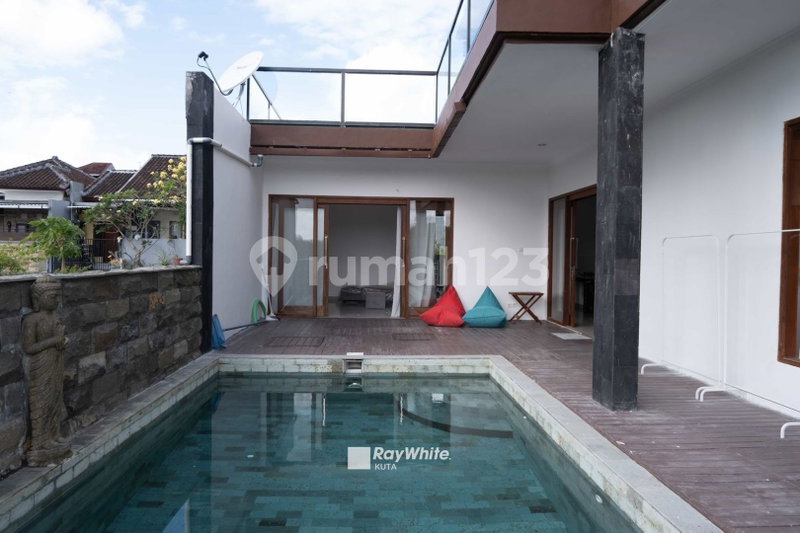 House for rent in South Jakarta, Indonesia · Kebayoran Lama · 3 rooms, 2 baths