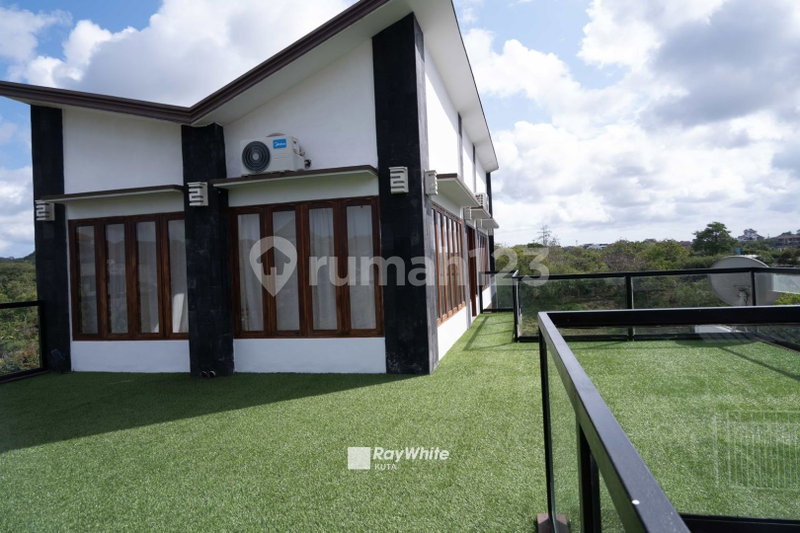 House for rent in South Jakarta, Indonesia · Kebayoran Lama · 3 rooms, 2 baths