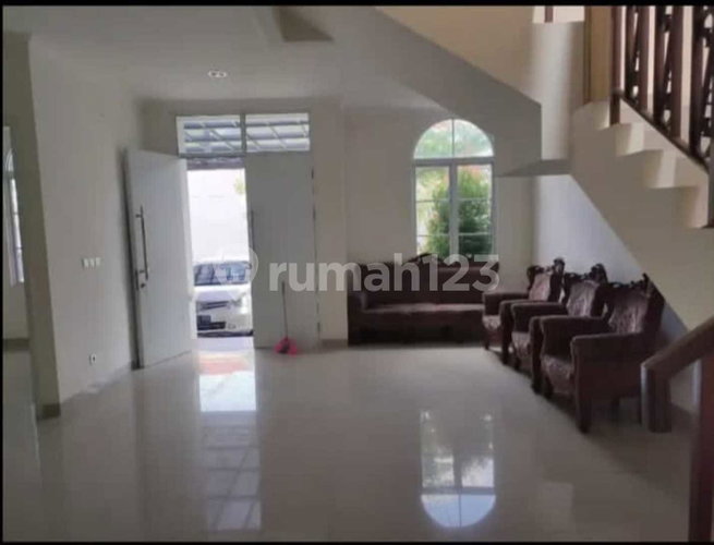 House for rent in Jakarta, Indonesia · Pasar Minggu · 3 rooms, 3 baths